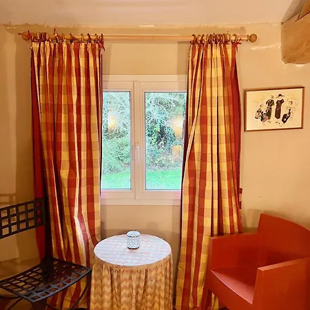 Chateau Le Baudou Bed & Breakfast