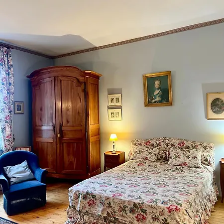 Chateau Le Baudou Bed & Breakfast Coutras
