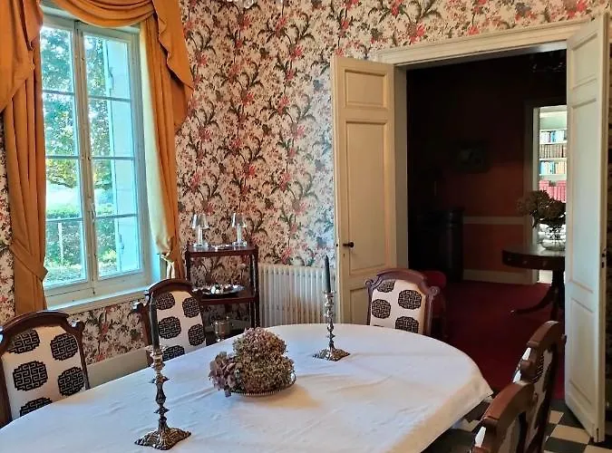 Chateau Le Baudou 3*